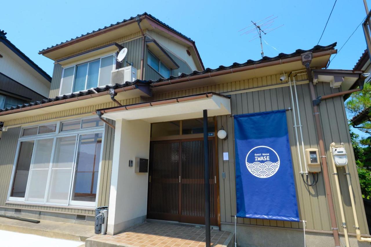 Guesthouse Iwase Toyama Station Exteriér fotografie