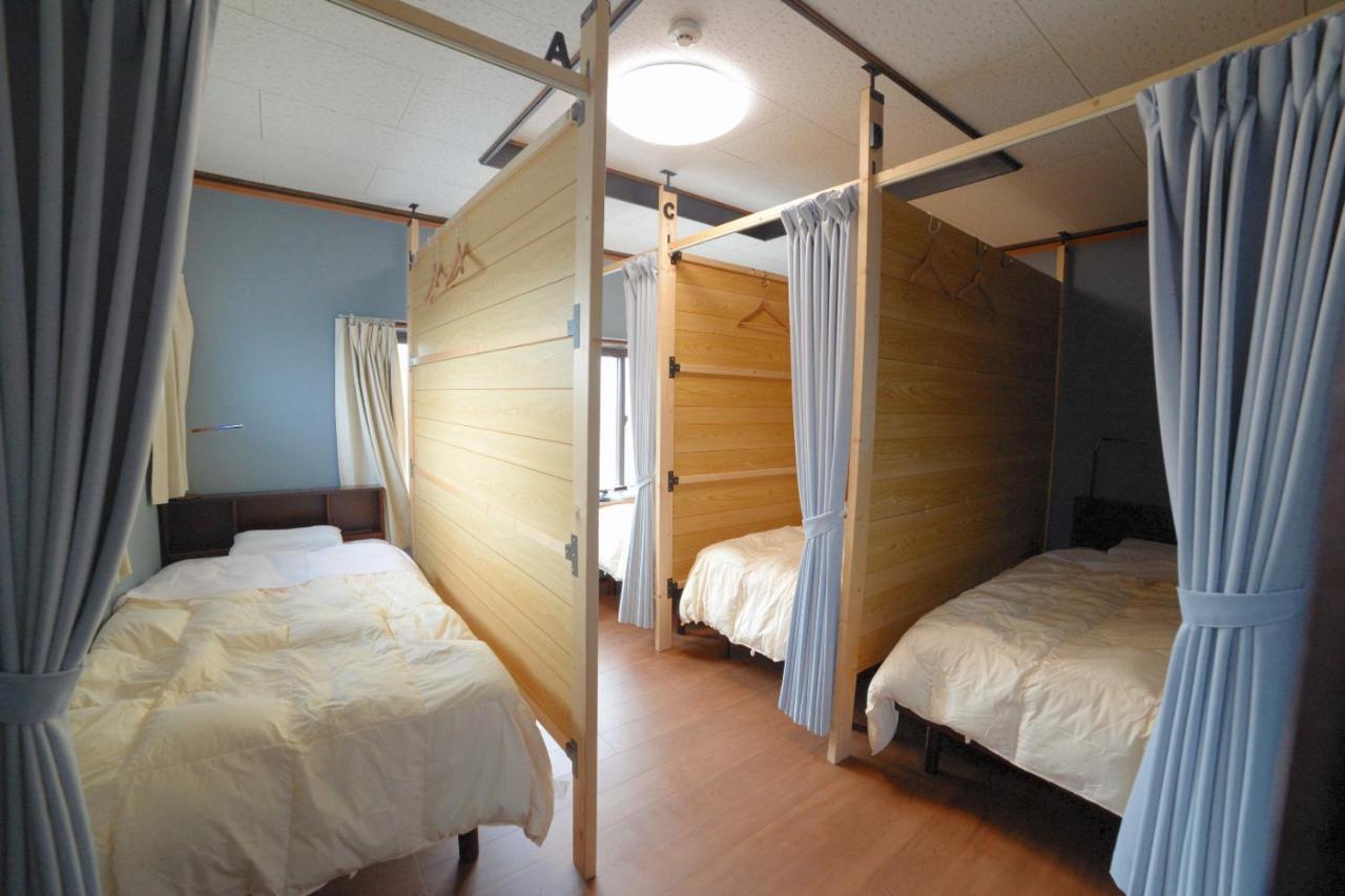 Guesthouse Iwase Toyama Station Exteriér fotografie