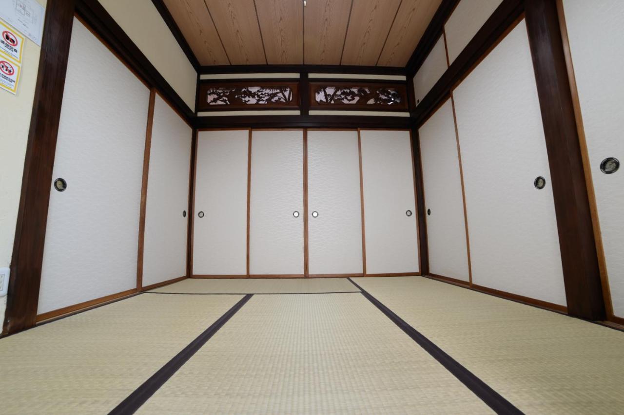 Guesthouse Iwase Toyama Station Exteriér fotografie