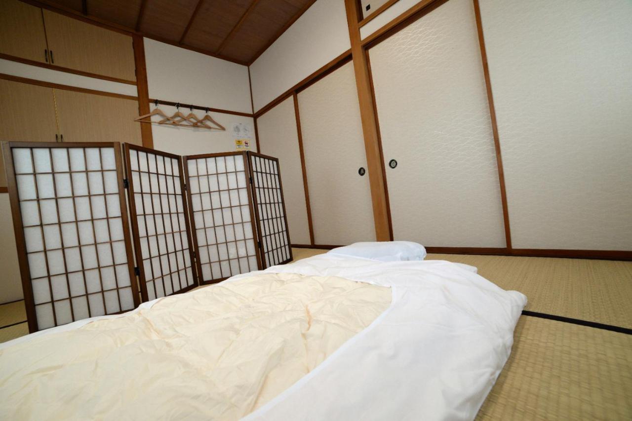 Guesthouse Iwase Toyama Station Exteriér fotografie