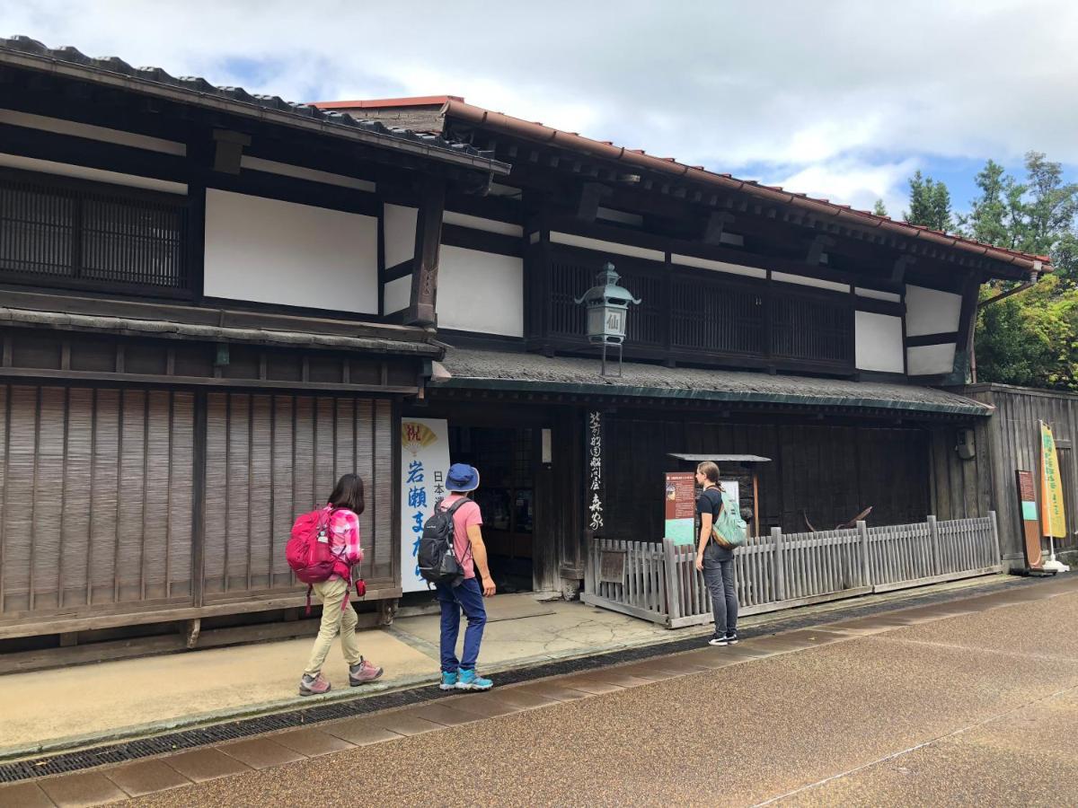 Guesthouse Iwase Toyama Station Exteriér fotografie