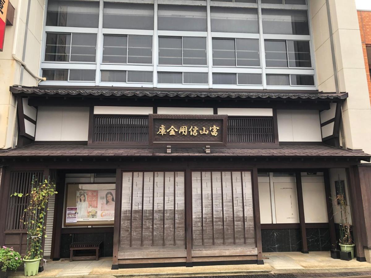 Guesthouse Iwase Toyama Station Exteriér fotografie
